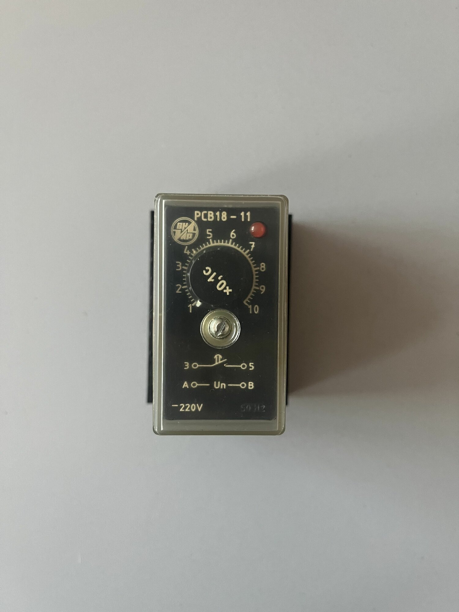 Реле времени РСВ-18-11 A8120-76919416. 0.1.1с 220В 50Hz.