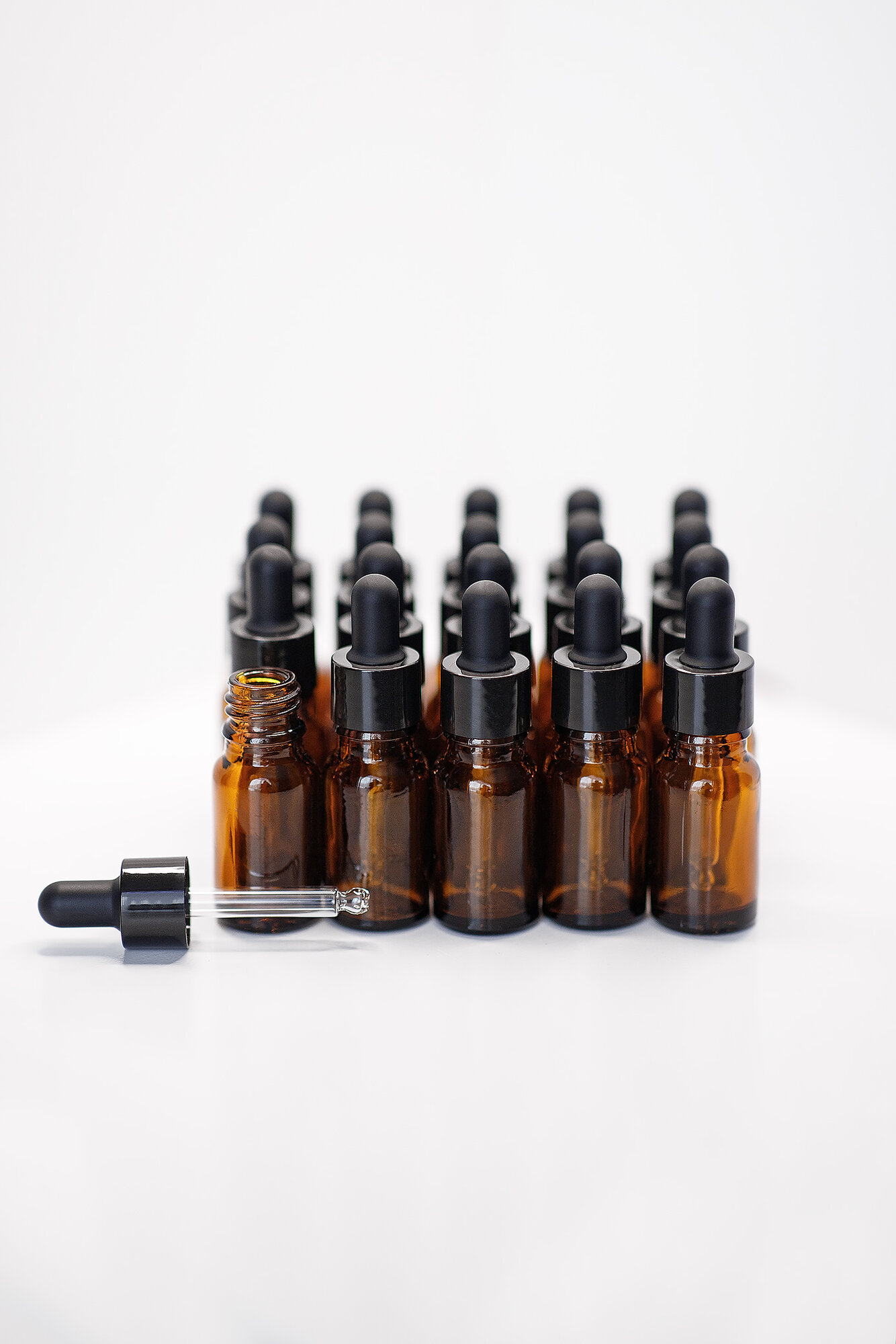 Флакон стеклянный 10 мл с пипеткой — фото 1