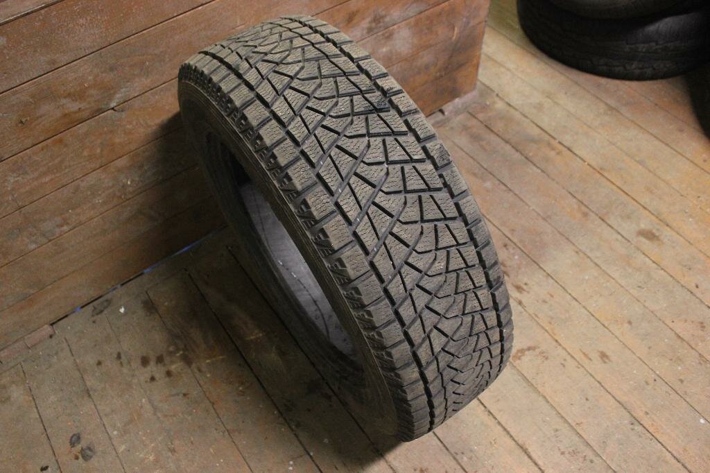 235/65 R18 106Q Bridgestone Blizzak DM-Z3