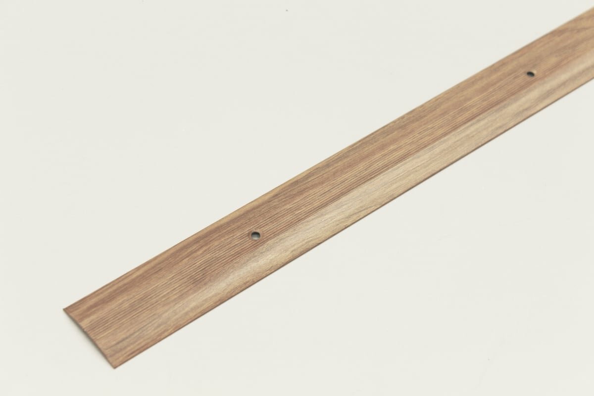 Русский профиль Стык 38 мм. 09 дуб медовый 4620017686354