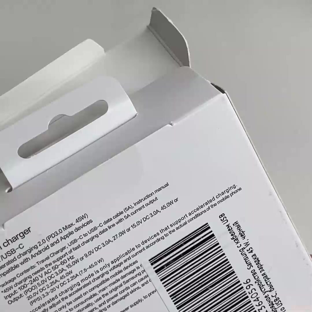 Сетевое зарядное устройство Samsung Adapter 45W, с кабелем, черное — фото 1