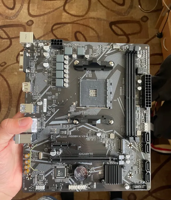 Материнская плата GIGABYTE A520M K V2