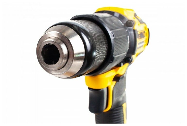 Аккумуляторная ударная дрель DEWALT DCD709M2T, 18В, 4 Ач - фотография № 2