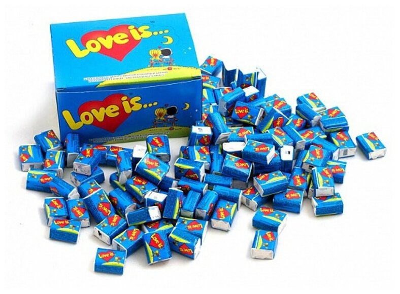 Жевательная резинка Love is банан и клубника синий 1 упаковка по 100 шт