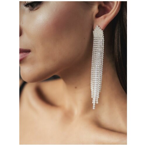 Бижутерия серьги длинные висячие , блестящие со стразами