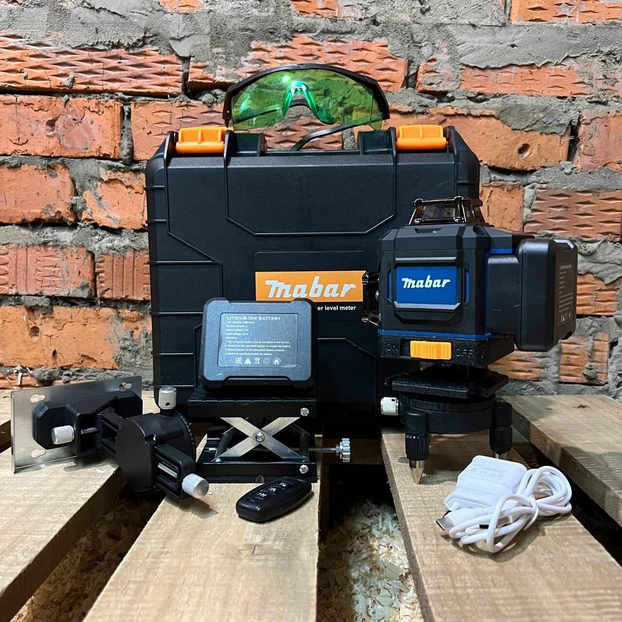 фото Лазерный уровень / Нивелир Зеленый луч Mabar 4D, 360 градусов, 16 лучей.