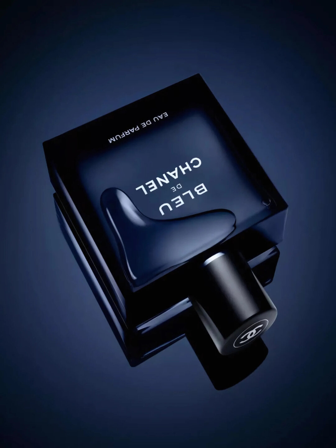 Парфюмерная вода для мужчин Bleu de Chanel, 100 мл. Парфюмерная вода для мужчин Bleu de Chanel, 100 мл — фото 1