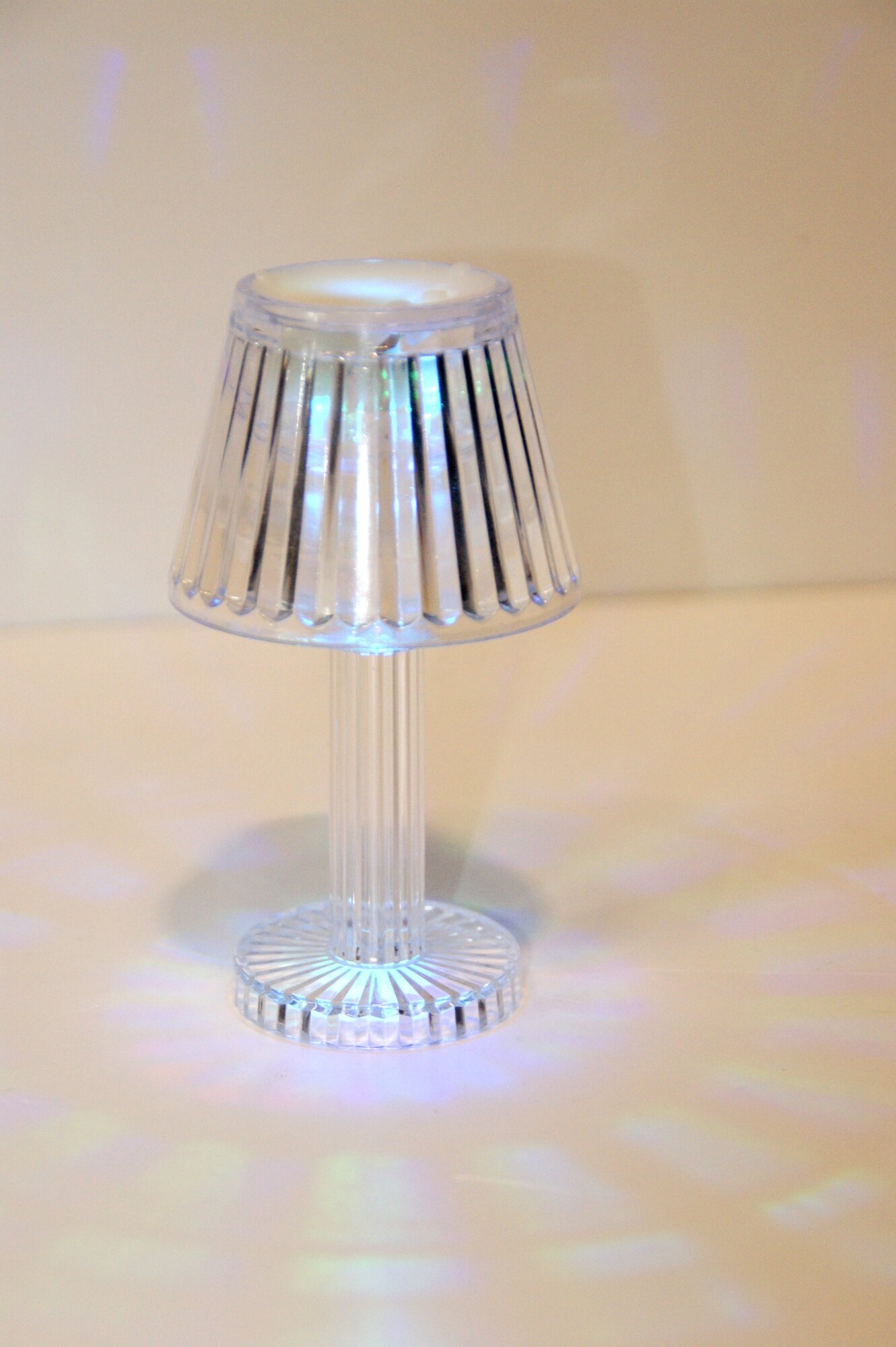 Cувенир ночник LED luminous Cristal Lamps /торшер мерцающий светодиодный на батарейках - фотография № 5