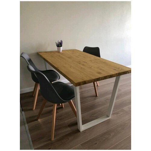 Стол обеденный