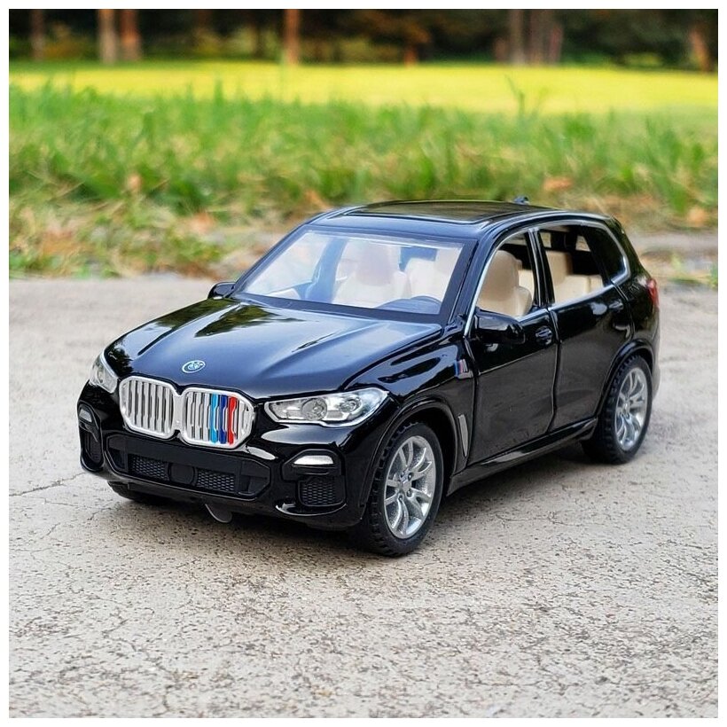 Коллекционная машинка BMW X5 M