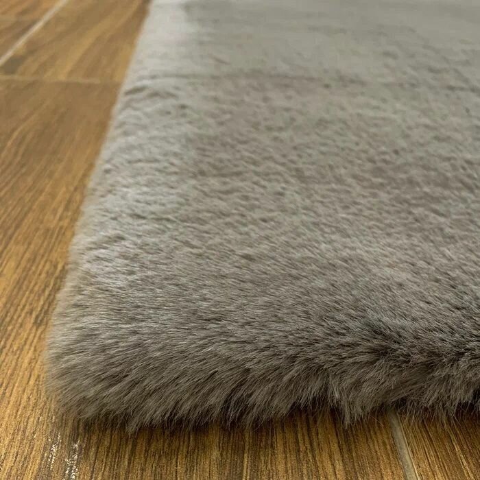 Ковер меховой серый Dream floor Bambi 04-Серый 0,8*1,4; ковер серый пушистый - фотография № 3