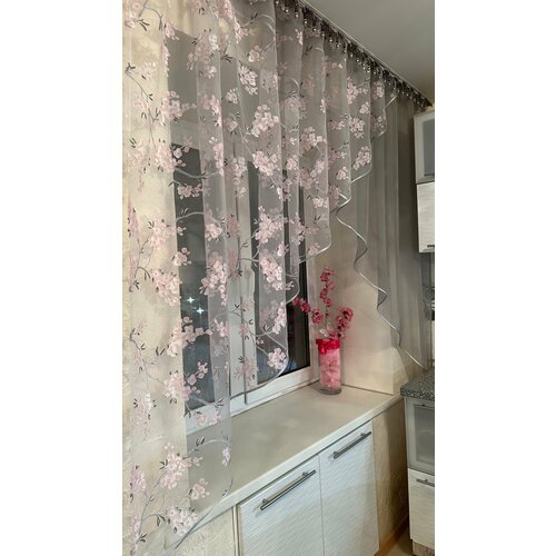 Кухонная шторка сакура розовая с серым, ширина 3м, высота 1,7м
