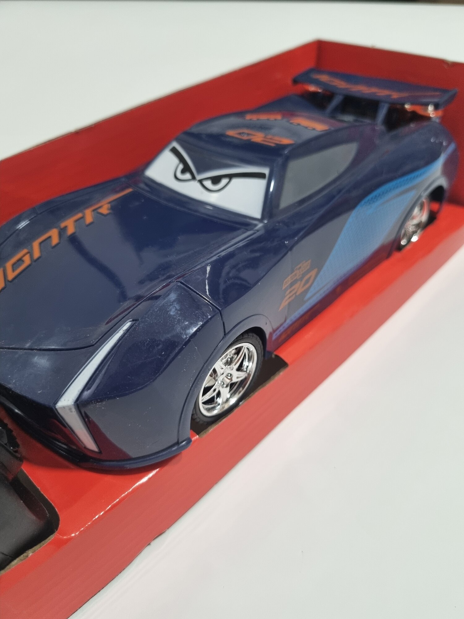 Машинка на пульте управления Mcqueen маквин 1:18 gray, батарейки в подарок — фото 1