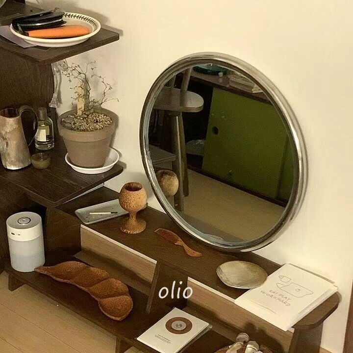 Круглое зеркало для ванной или туалетного столика в стиле минимализм 50см x 50 см 1 шт.