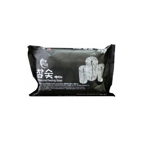 Juno Charcoal Peeling Soap juno мыло с отшелушивающим эффектом с малиной rubus coreanus peeling soap 150 гр