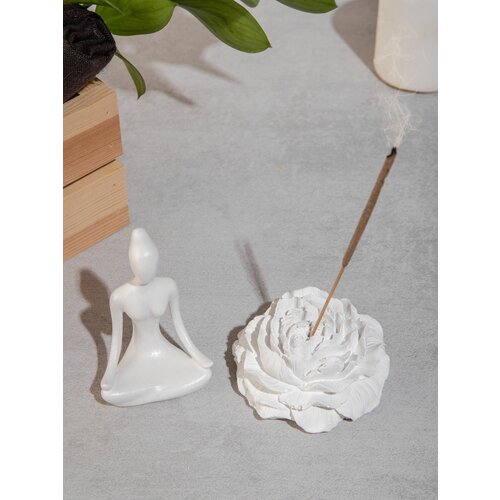 Статуэтка Йогиня и подставка под благовония Пион