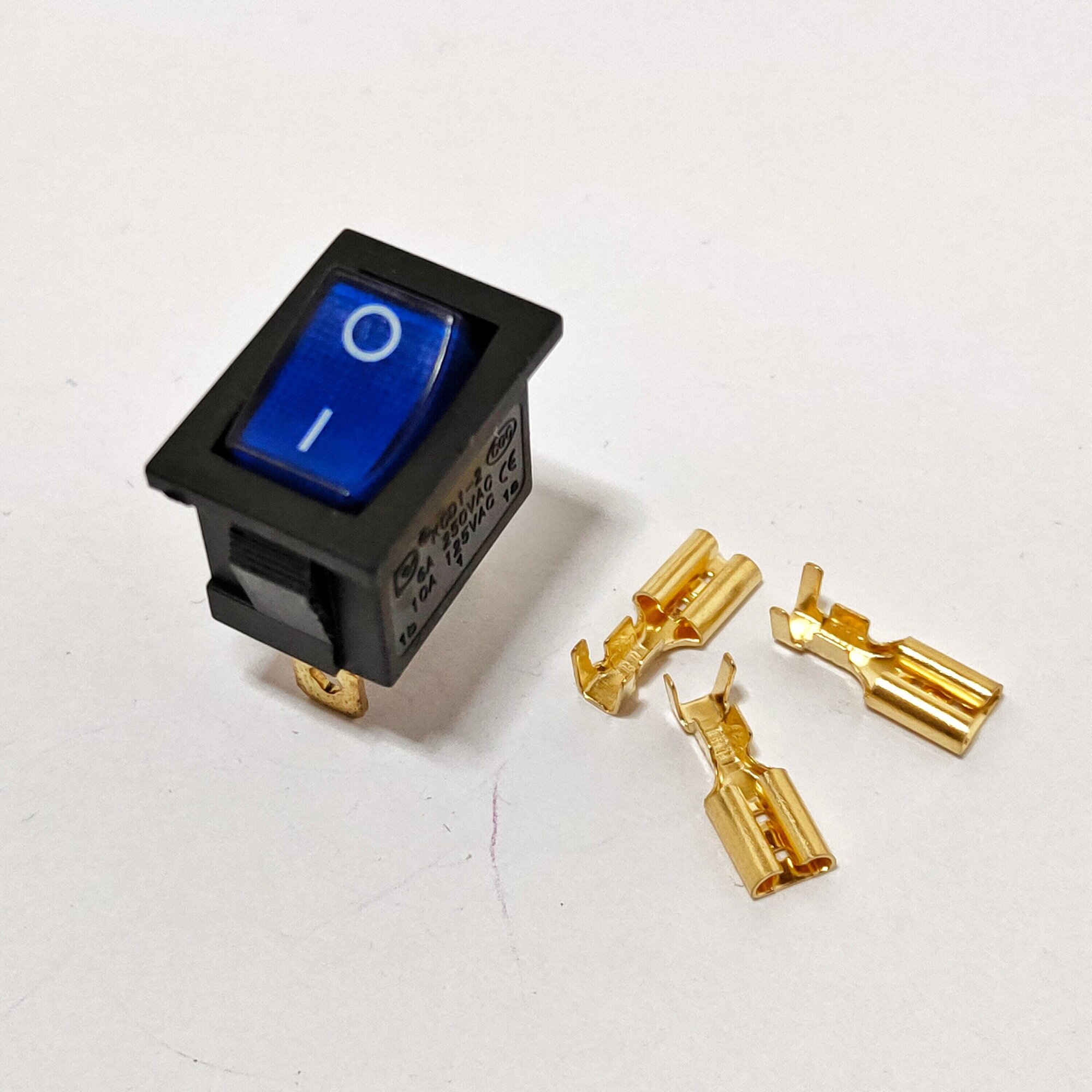 Выключатель клавишный 12В мини с подсветкой 15А синий (комплект с клеммами и термоусадкой) - фотография № 1