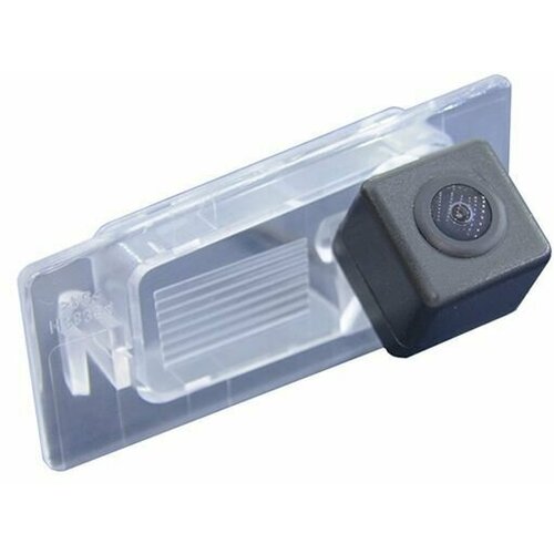 Камера заднего вида для автомобиля Kia Cerato с 2013 с углом обзора 175 5900₽