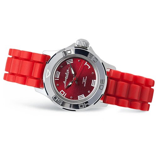 фото Наручные часы восток, красный