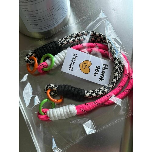 Брелок, розовый, черный, белый