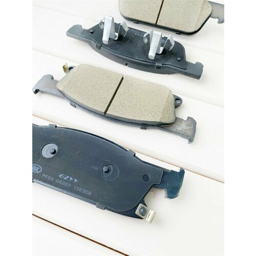 Тормозные колодки DZK 8835001CAD0000 для GAC GS8GN8 керамика передние 4780₽