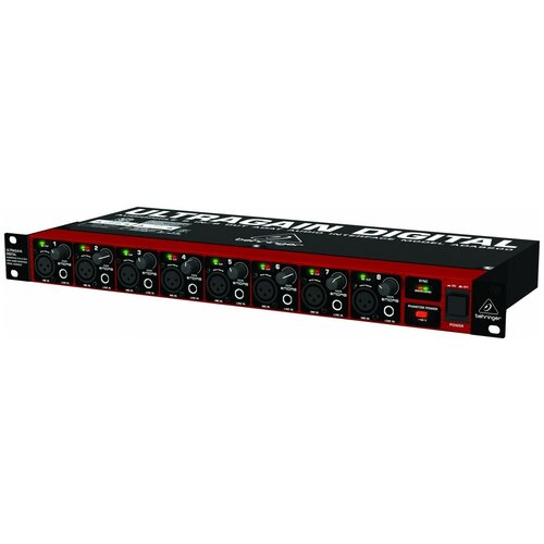 Behringer ADA8200 аналого-цифровой/ цифро-аналоговый преобразователь