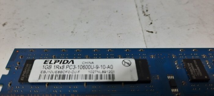 Оперативная память Elpida DDR3 1024/10600/1333 EBJ10UE8BDF0-DJ-F