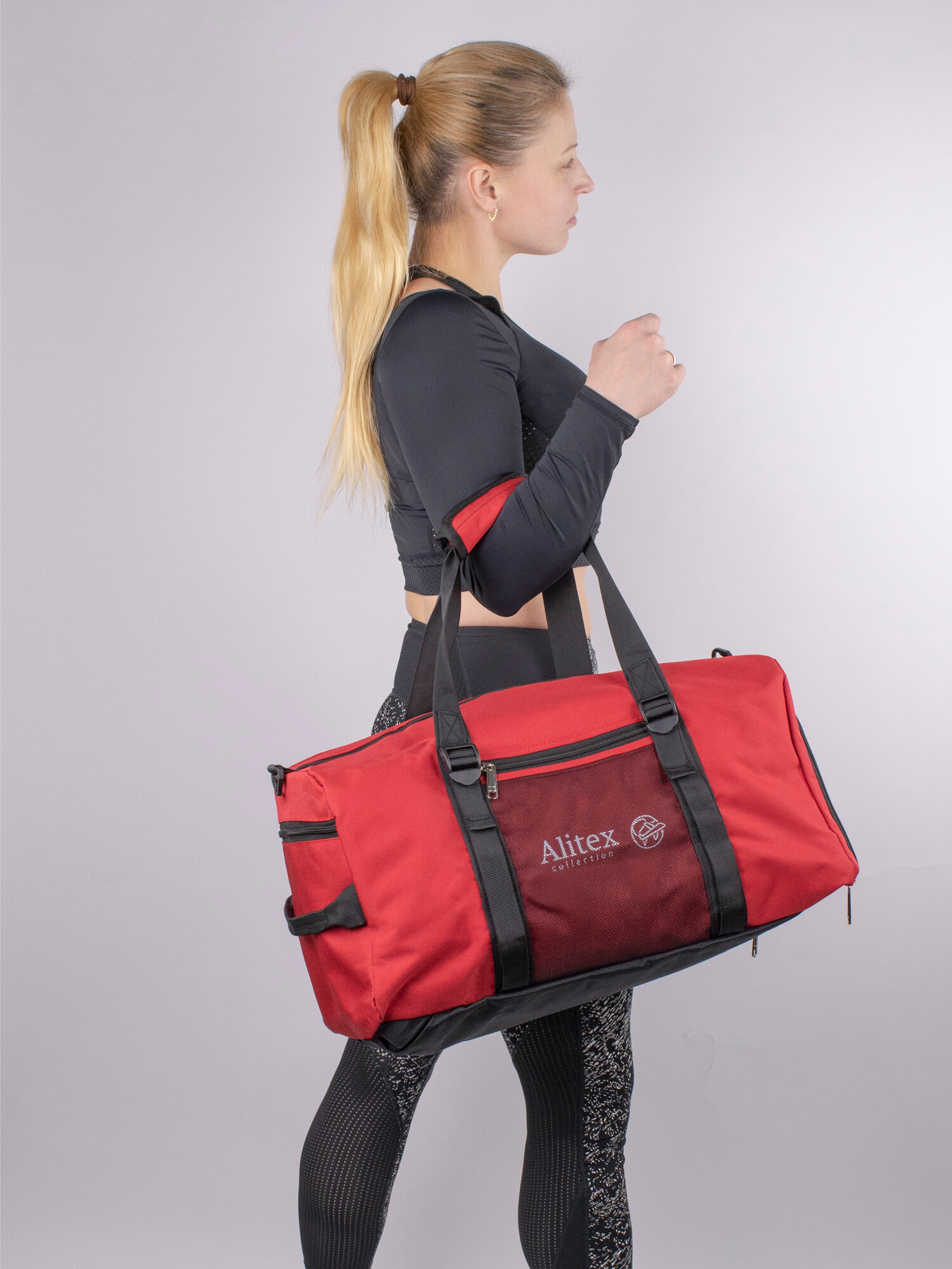 Сумка спортивная сумка-рюкзак Galteria AL008-3, 36 л, 27х27х50 см, ручная кладь, отделение для обуви, отделение для ноутбука, плечевой ремень, водонепроницаемая, быстросохнущая, красный - фотография № 10