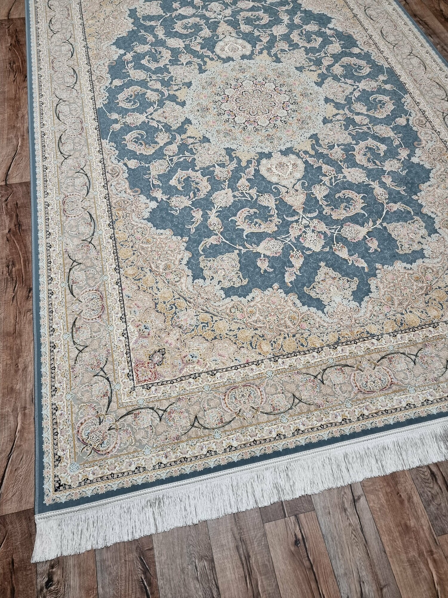 Персидский ковер Farrahi Carpet, Иран, размер 1.5х2.25 м