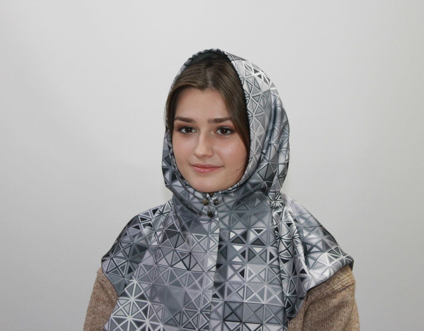 Косынка шейная Мария шелковая косынка на кнопках для женщин,150х75 см, серый