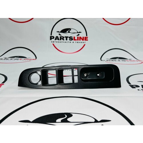 Ручка передняя левая внутренняя Лада Приора 728₽