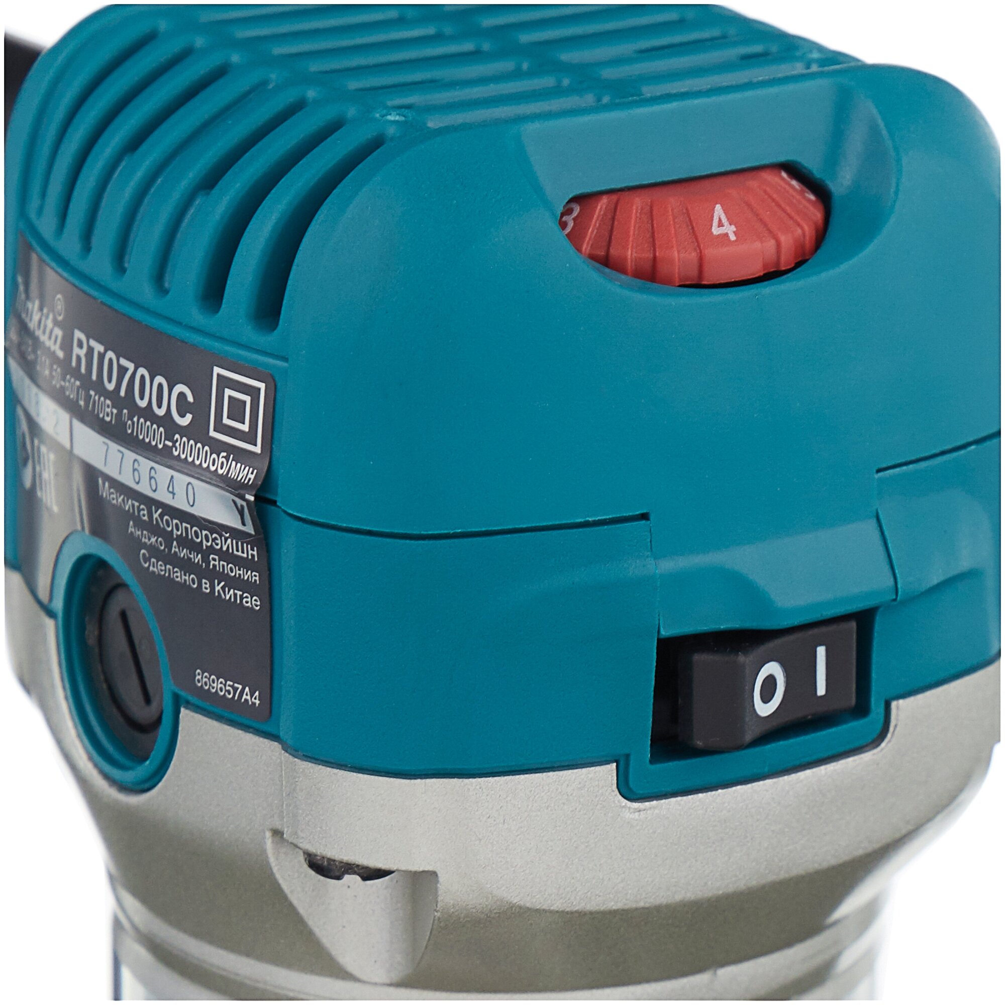 Фрезер MAKITA RT0700C - фотография № 3