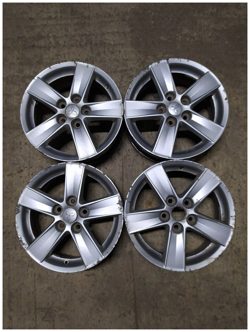 Колесные диски Mitsubishi 6.5xR16/5x114.3 67.1 (оригинал)