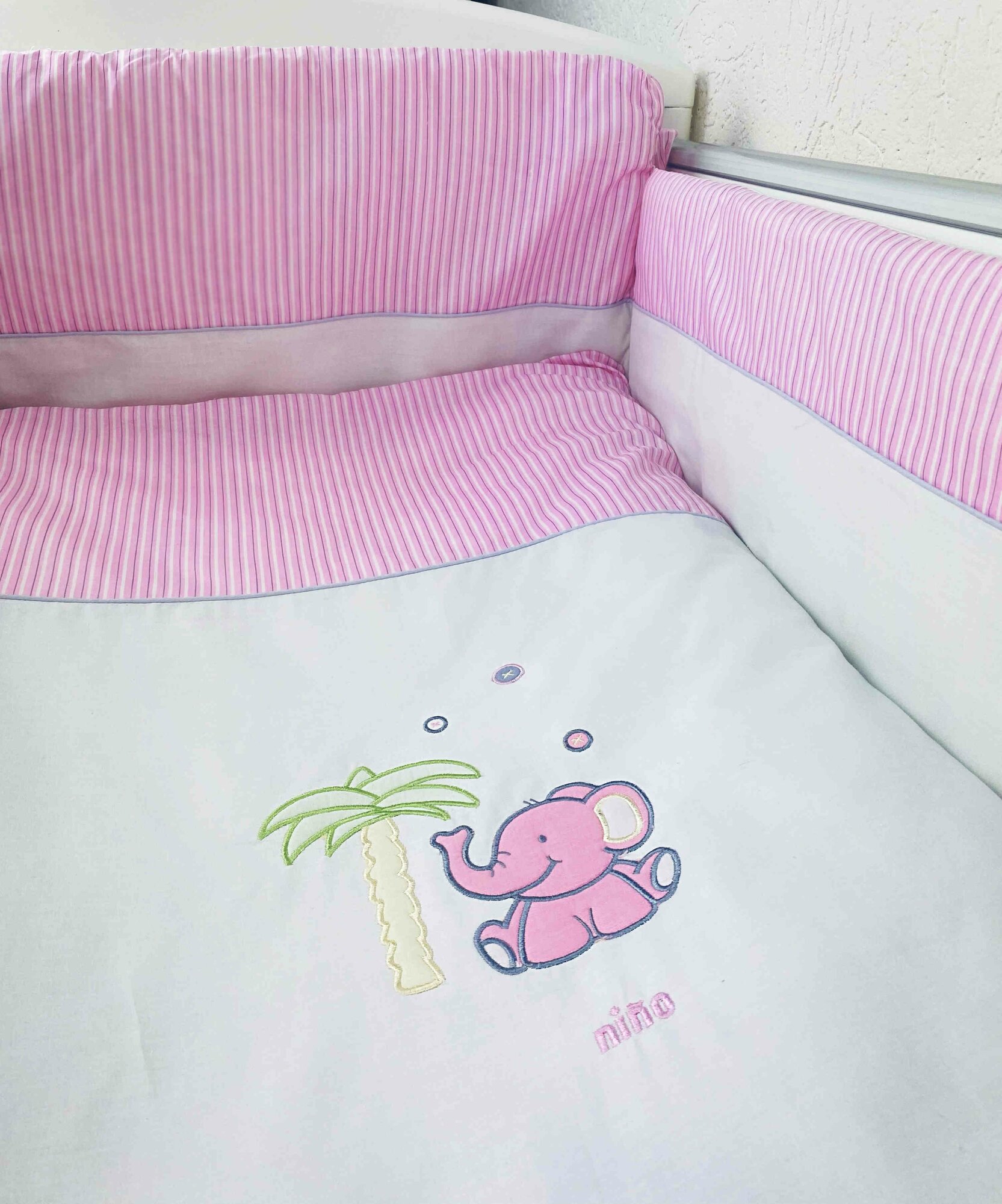 Комплект в кроватку Nino, 6 предметов Розовый, Elefante 6BB (удлинённый бампер)