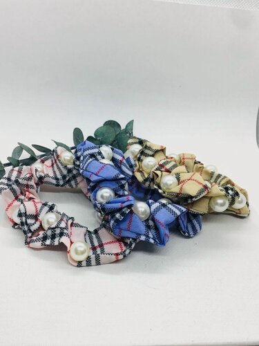 Изображение товара Набор резинок VERBA, искусственный шелк, с жемчугом, 14см, 3шт, бежевый, розовый, фиолетовый