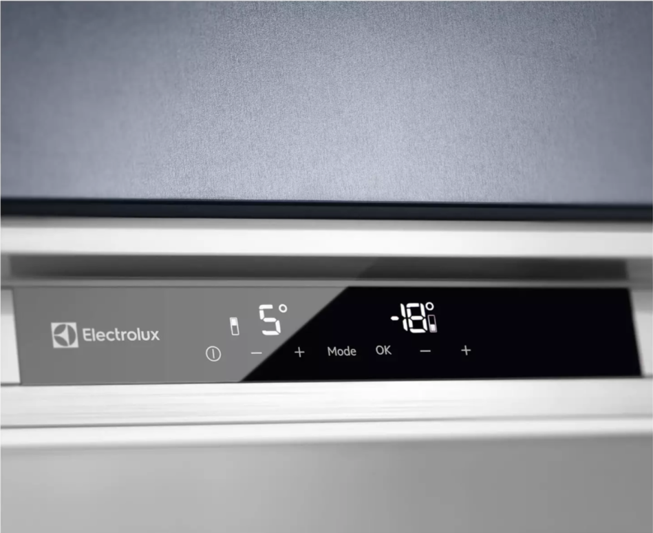 Встраиваемый холодильник Electrolux IK2705BZL - фотография № 2