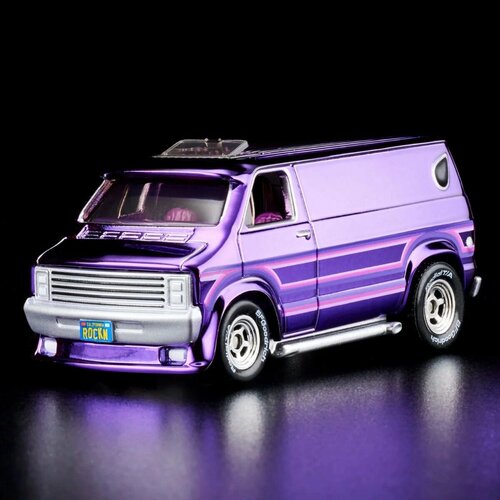 Коллекционная машинка Hot Wheels RLC Exclusive '70s Dodge Tradesman Van (Хот Вилс РЛК Эксклюзив '70 Фургон Додж Трейдсмен) коллекционная машинка hot wheels rlc exclusive 70s dodge tradesman van хот вилс рлк эксклюзив 70 фургон додж трейдсмен