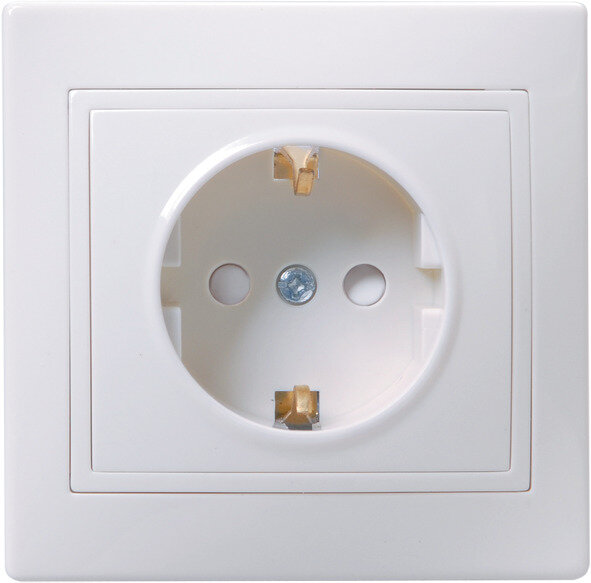фото Розетка 1-местная IEK РСш10-3-КБ с заземляющим контактом с защитной шторкой 16А керамика кварта ERK14-K01-16-K 3 шт