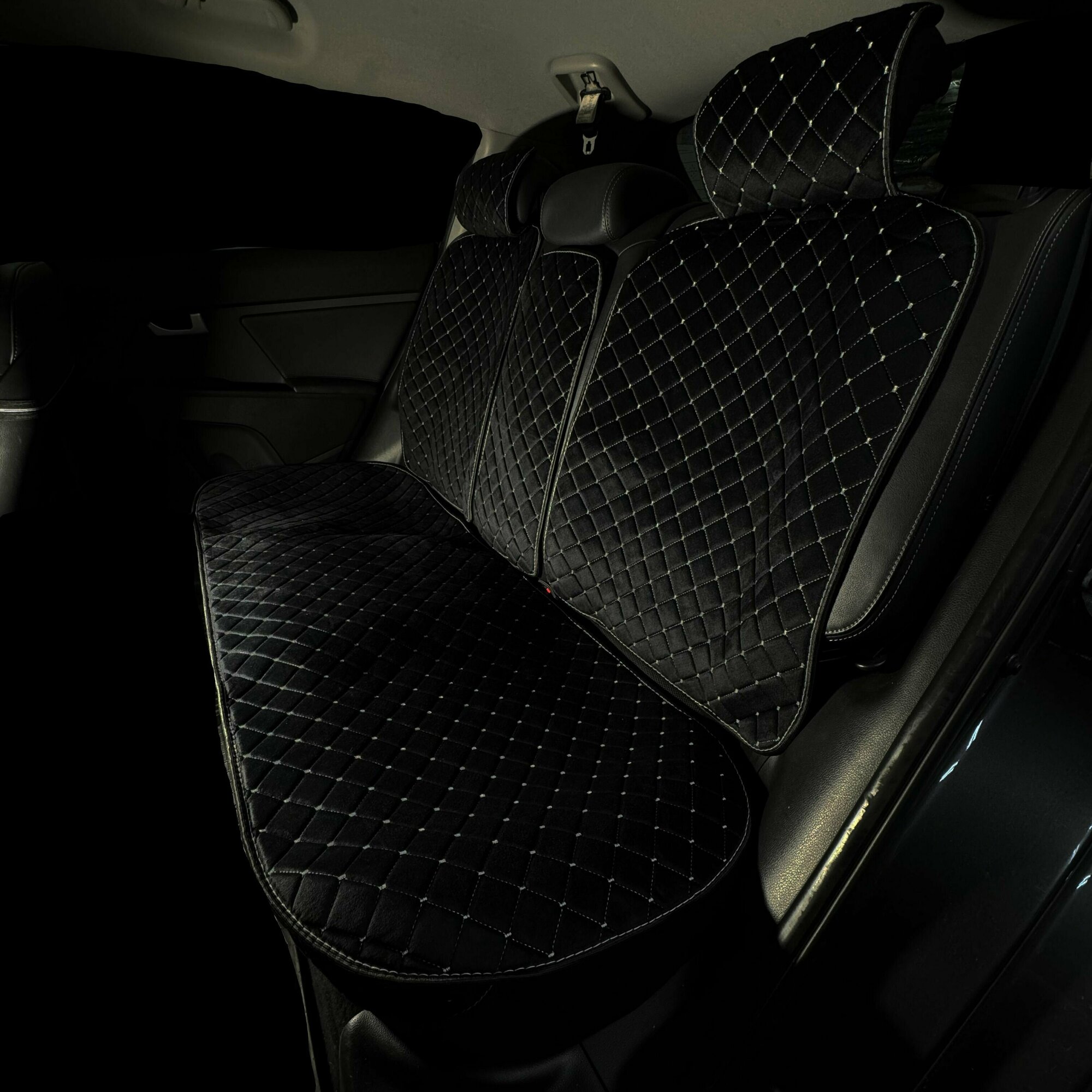 Накидки для Тойота Ленд Крузер Прадо (2017 - 2020) внедорожник 5 дверей / Toyota Land Cruiser Prado на задние сиденья G-Ultra, Велюр, Черный с серой строчкой