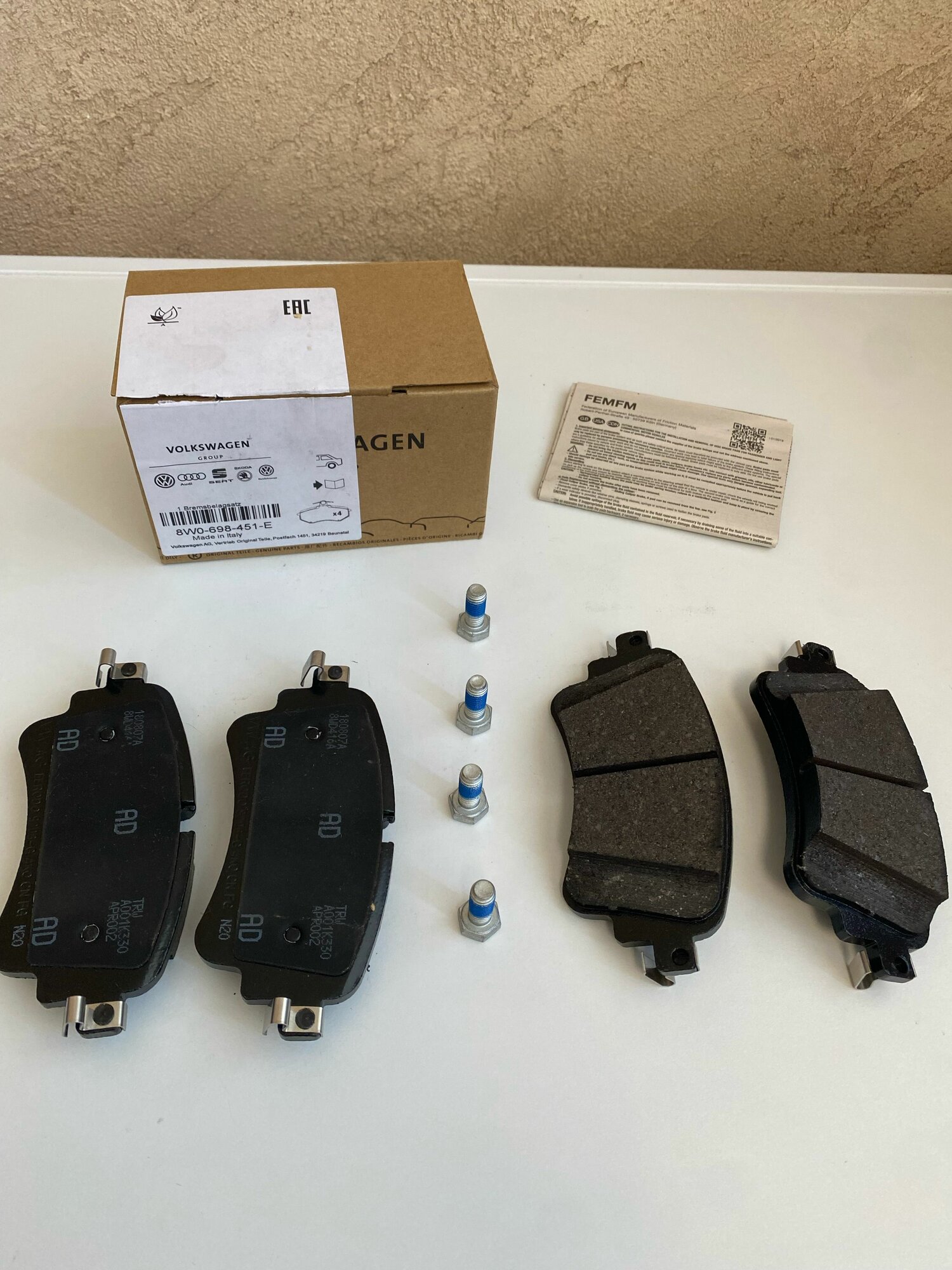 Колодки задние комплект VAG 3Q0698451 Tiguan - Kodiaq - Q3