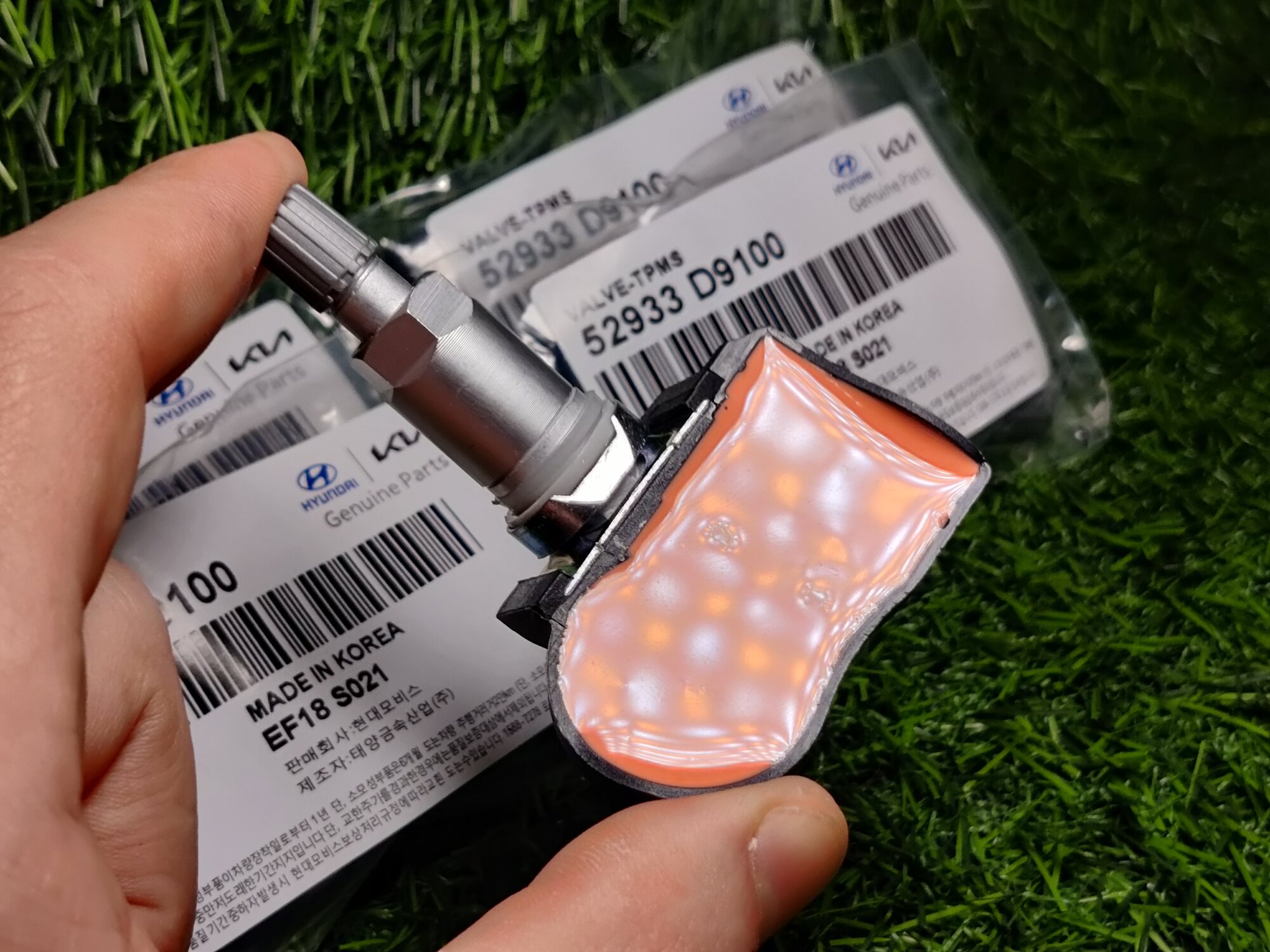 Изображение Оригинальные датчики давления шин Hyundai/Kia TPMS 52933D9100