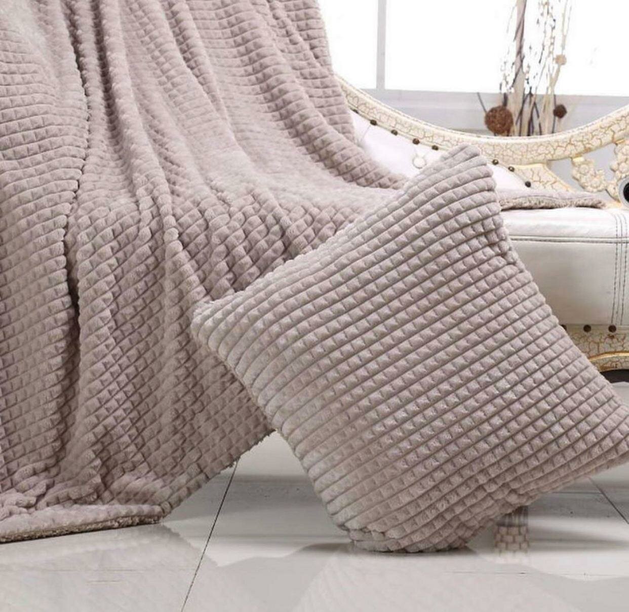 фото Мягкий плед Евро "Кубик" LUSNUG, 200x220см, серо-коричневый