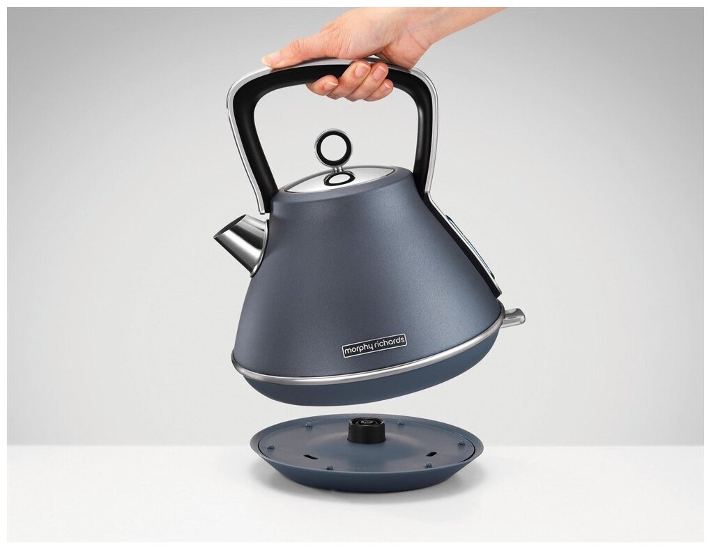 99011371452 Электрочайник Morphy Richards EvokePyramid 100102 голубой - фотография № 3