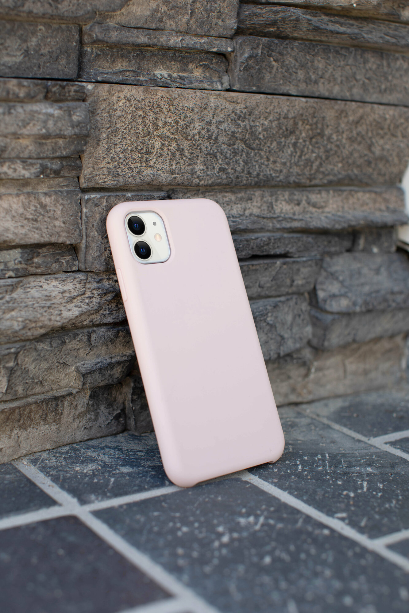 Чехол (клип-кейс) UBEAR Touch Case, для Apple iPhone 11, белый [cs51wh61-i19] - фото №17