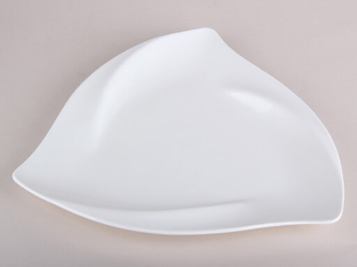 фото Блюдо 25см ф. треугольная Общепит DX026