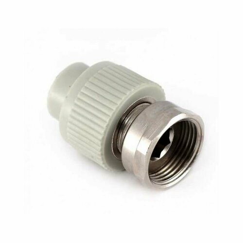 Муфта с накидной гайкой + мет. вставка 20 х 1/2