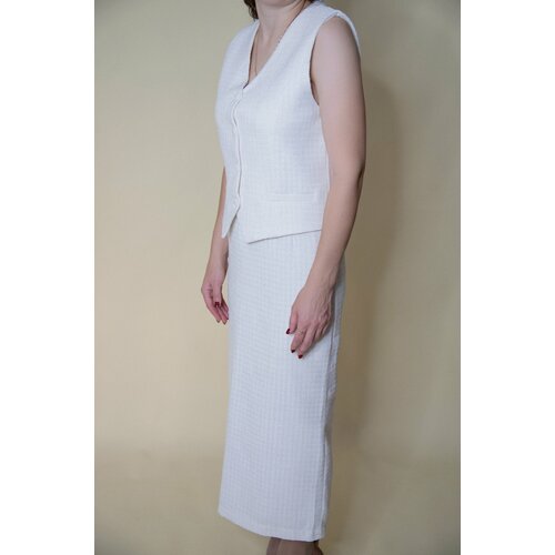 фото Костюм, жилет и юбка, классический стиль, полуприлегающий силуэт, размер s, белый -