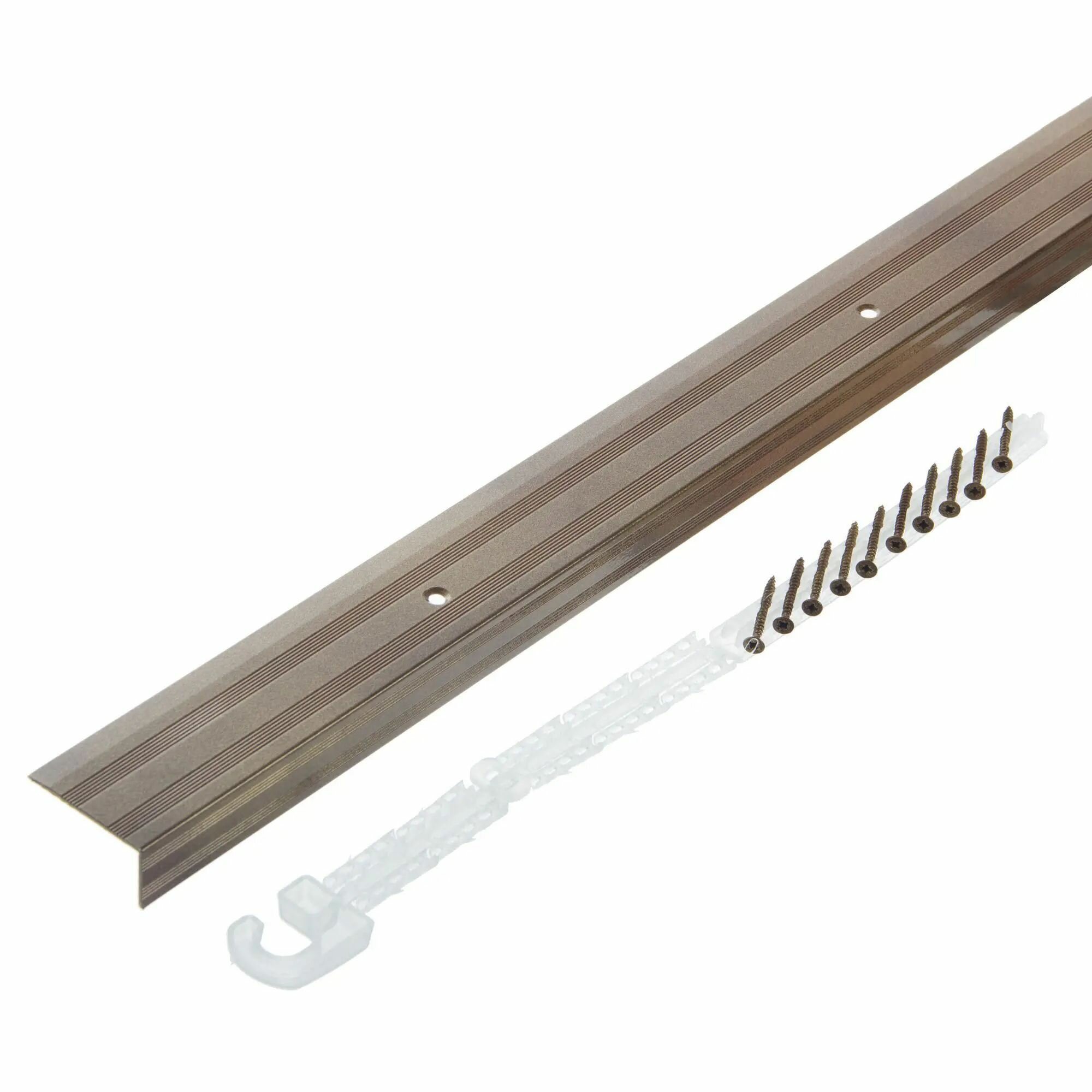 Порог угловой (угол) 40х20х1800 мм цвет медь - защищает края лестниц и высоких ступеней от неизбежных в процессе эксплуатации механических повреждений.