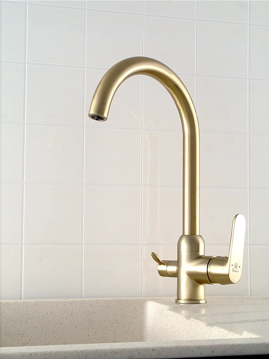 Смеситель для кухни Diadonna, латунь, матовое золото, гибкий шланг 40 см — фото 1