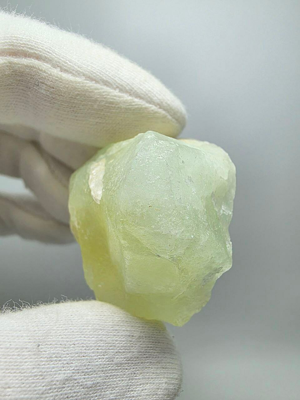 Датолит 47 мм, 55 г.